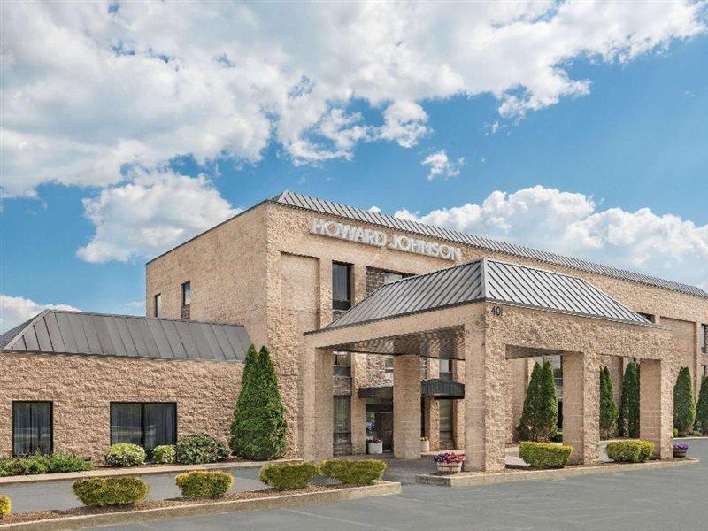 Howard Johnson By Wyndham Amherst Hadley Exterior photo